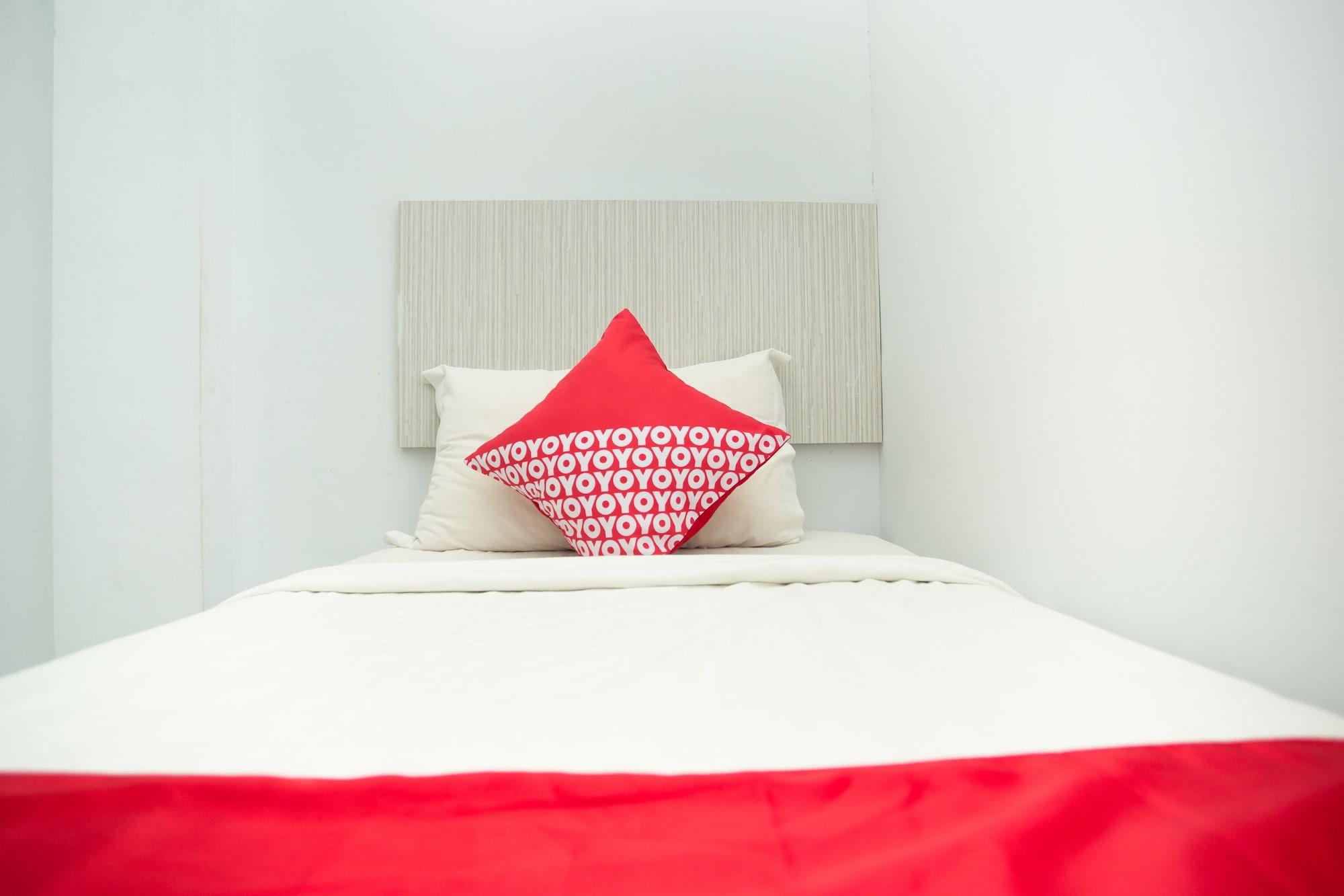 Oyo 850 Lapan Lapan Hotel Banjarmasin  Luaran gambar