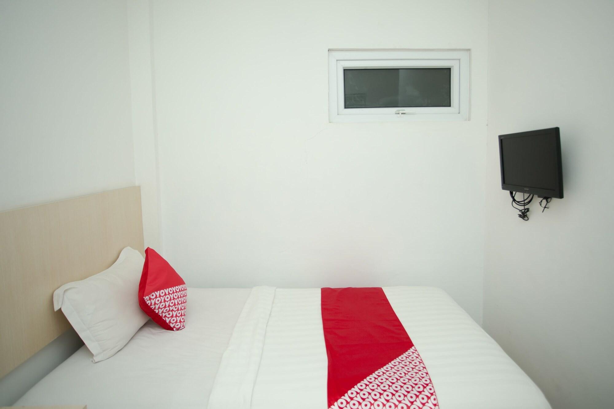 Oyo 850 Lapan Lapan Hotel Banjarmasin  Luaran gambar