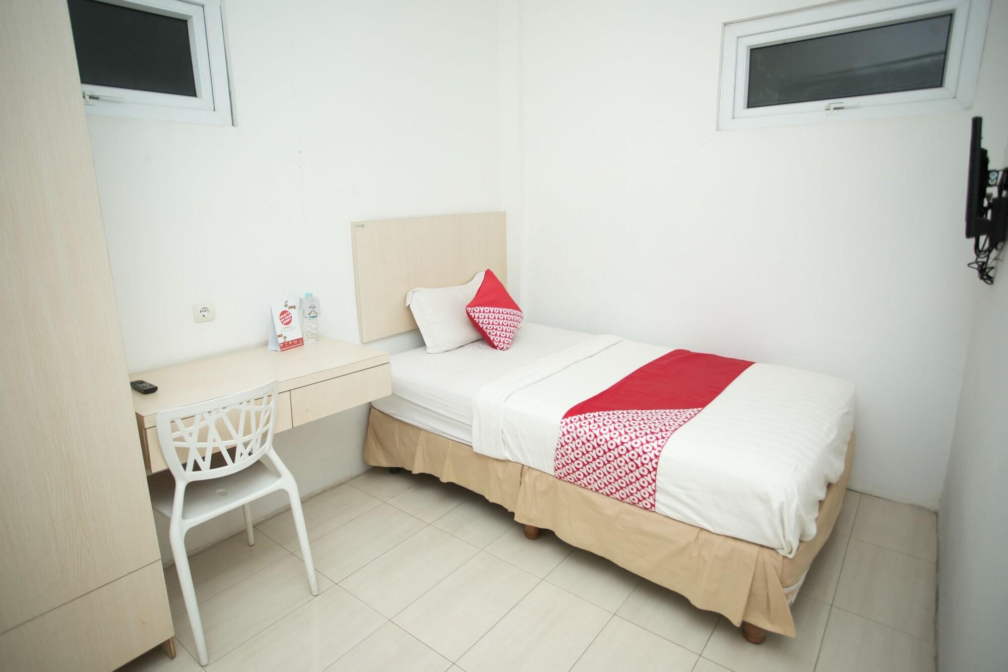 Oyo 850 Lapan Lapan Hotel Banjarmasin  Luaran gambar