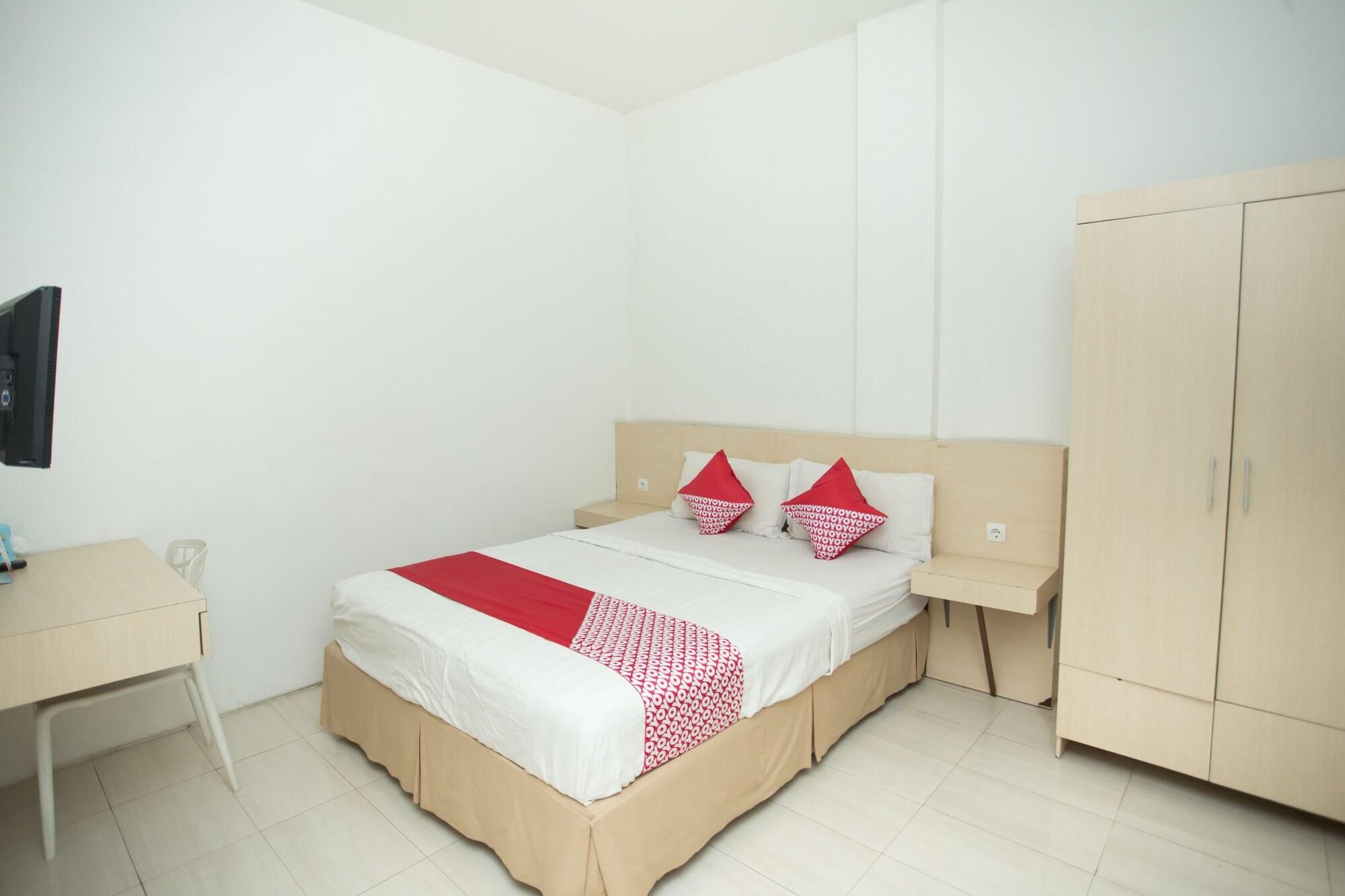 Oyo 850 Lapan Lapan Hotel Banjarmasin  Luaran gambar