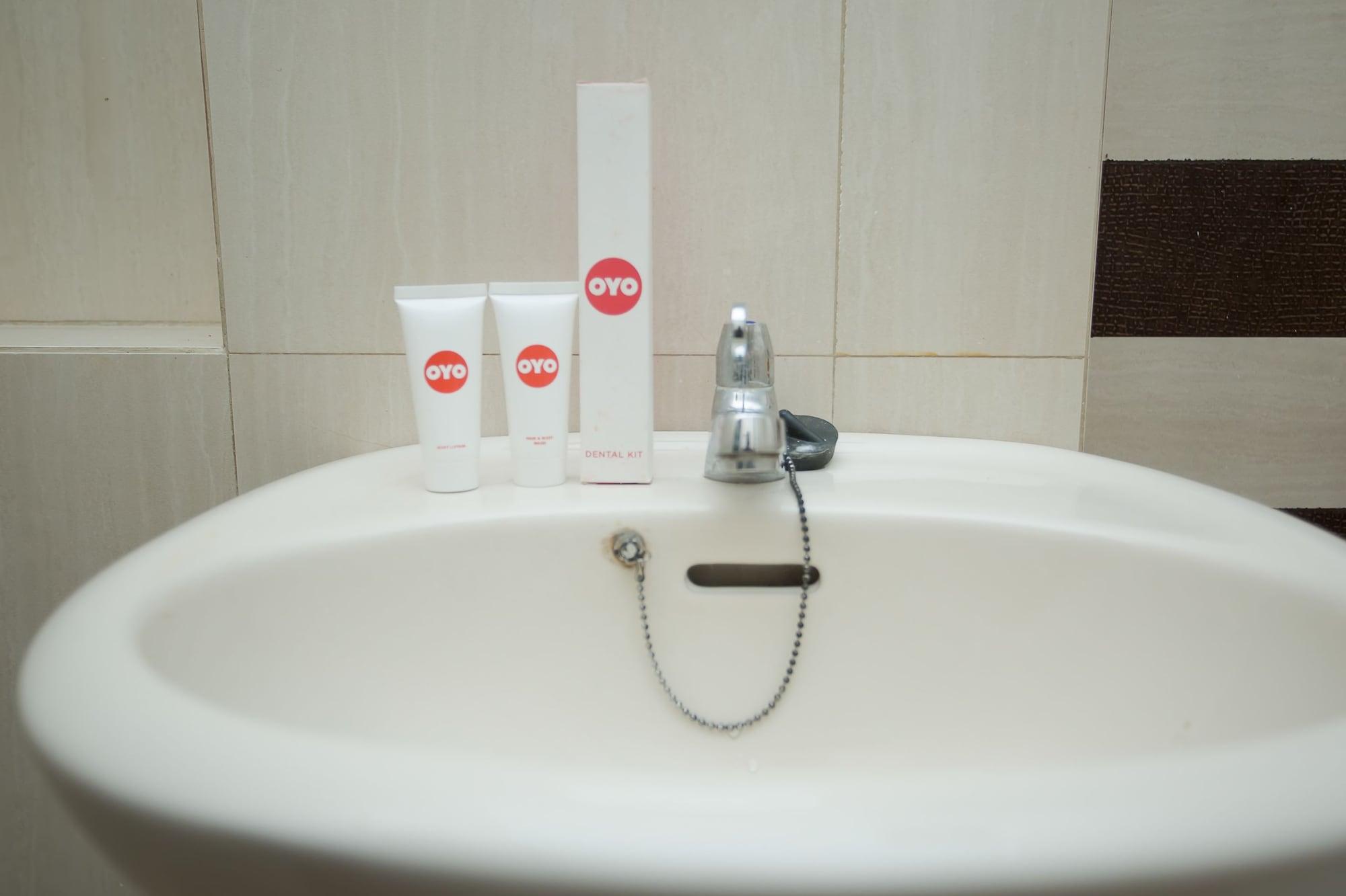 Oyo 850 Lapan Lapan Hotel Banjarmasin  Luaran gambar