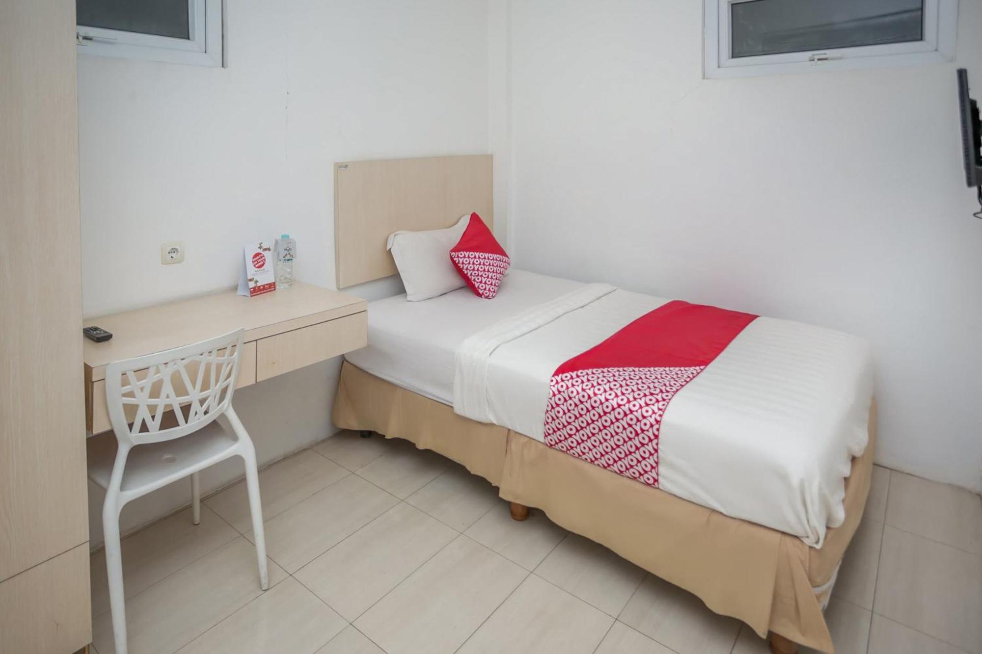 Oyo 850 Lapan Lapan Hotel Banjarmasin  Luaran gambar
