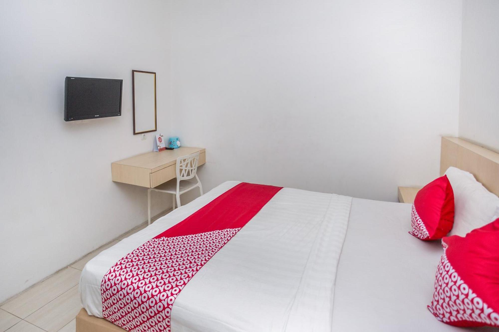 Oyo 850 Lapan Lapan Hotel Banjarmasin  Luaran gambar