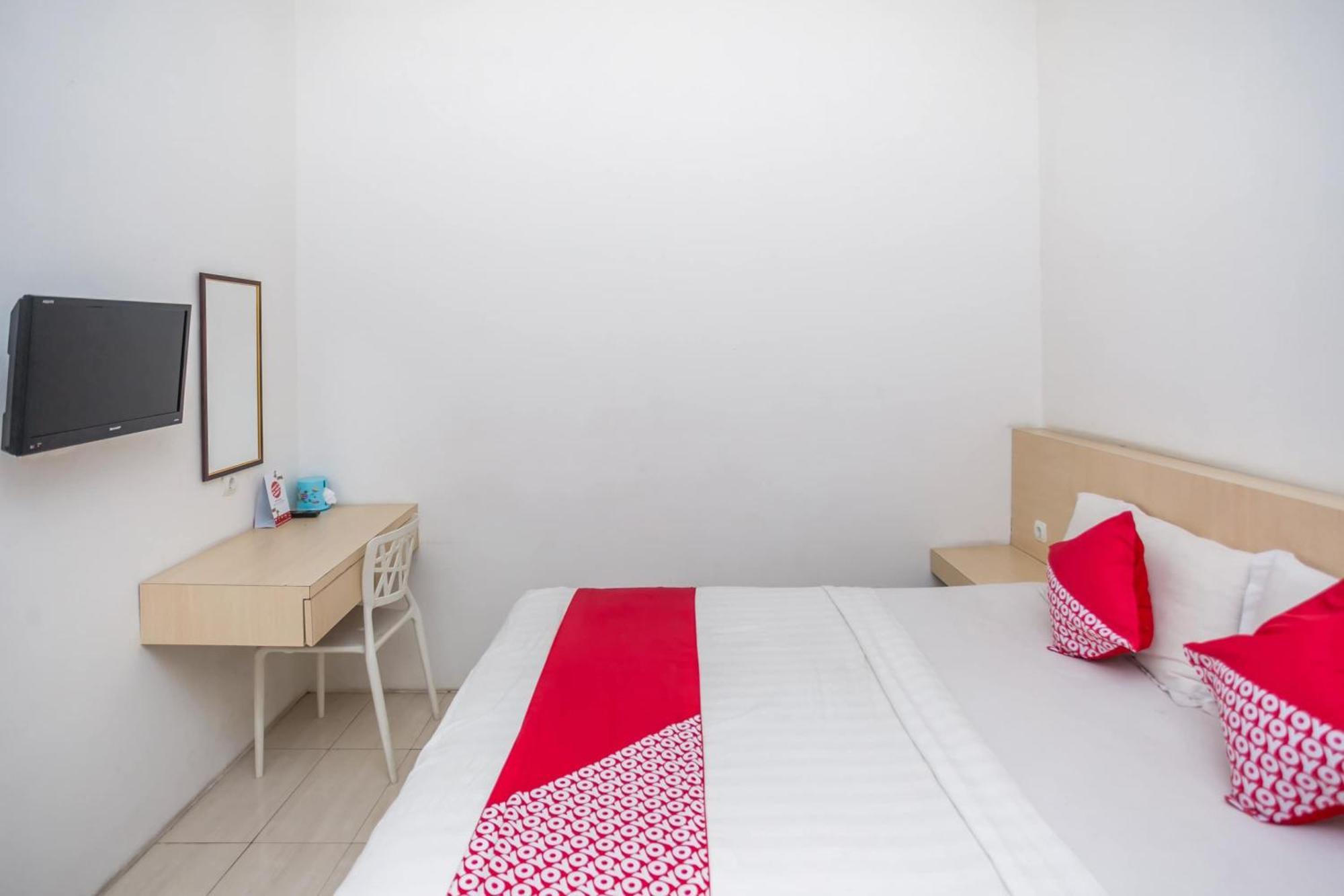 Oyo 850 Lapan Lapan Hotel Banjarmasin  Luaran gambar