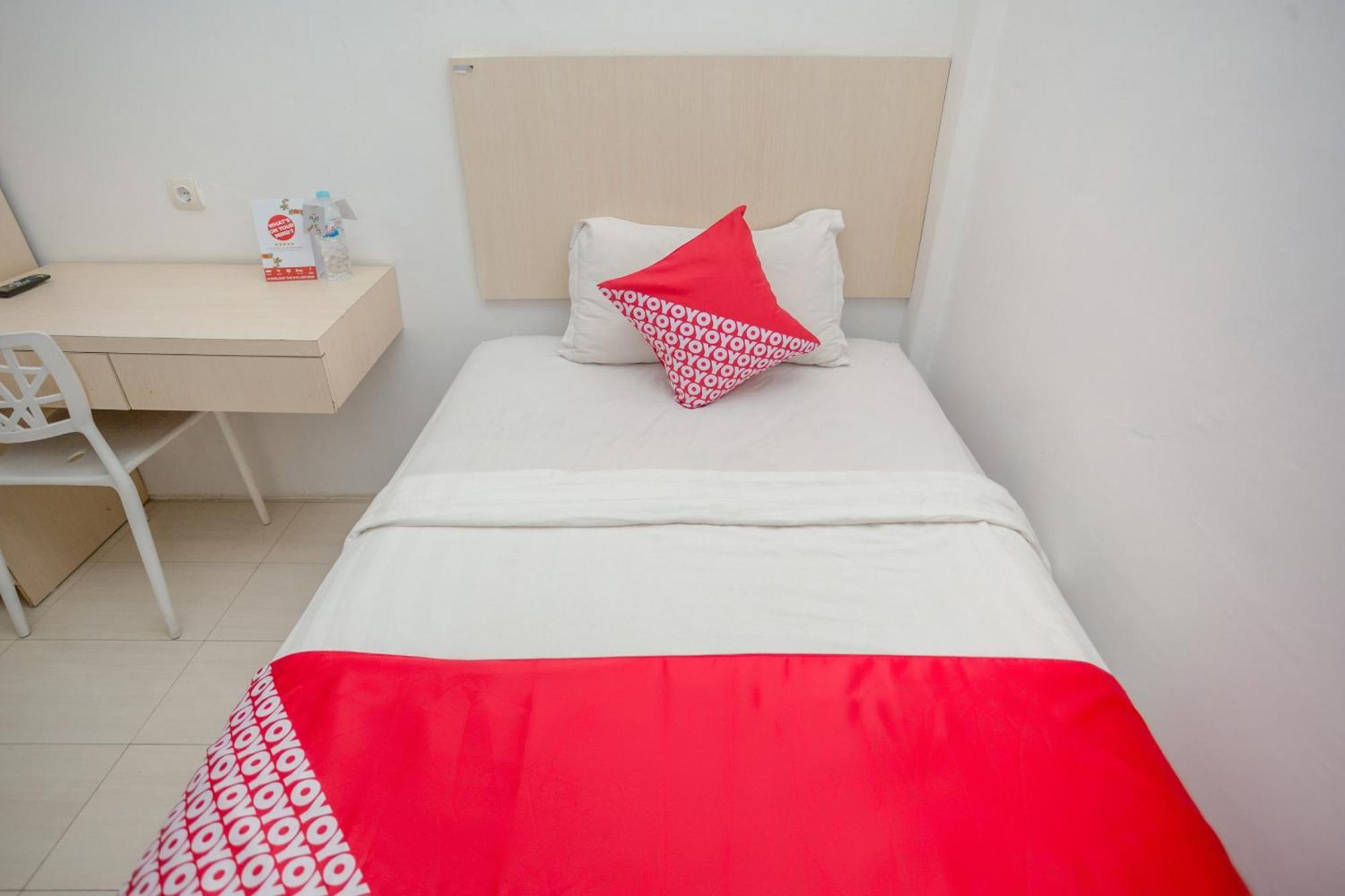 Oyo 850 Lapan Lapan Hotel Banjarmasin  Luaran gambar