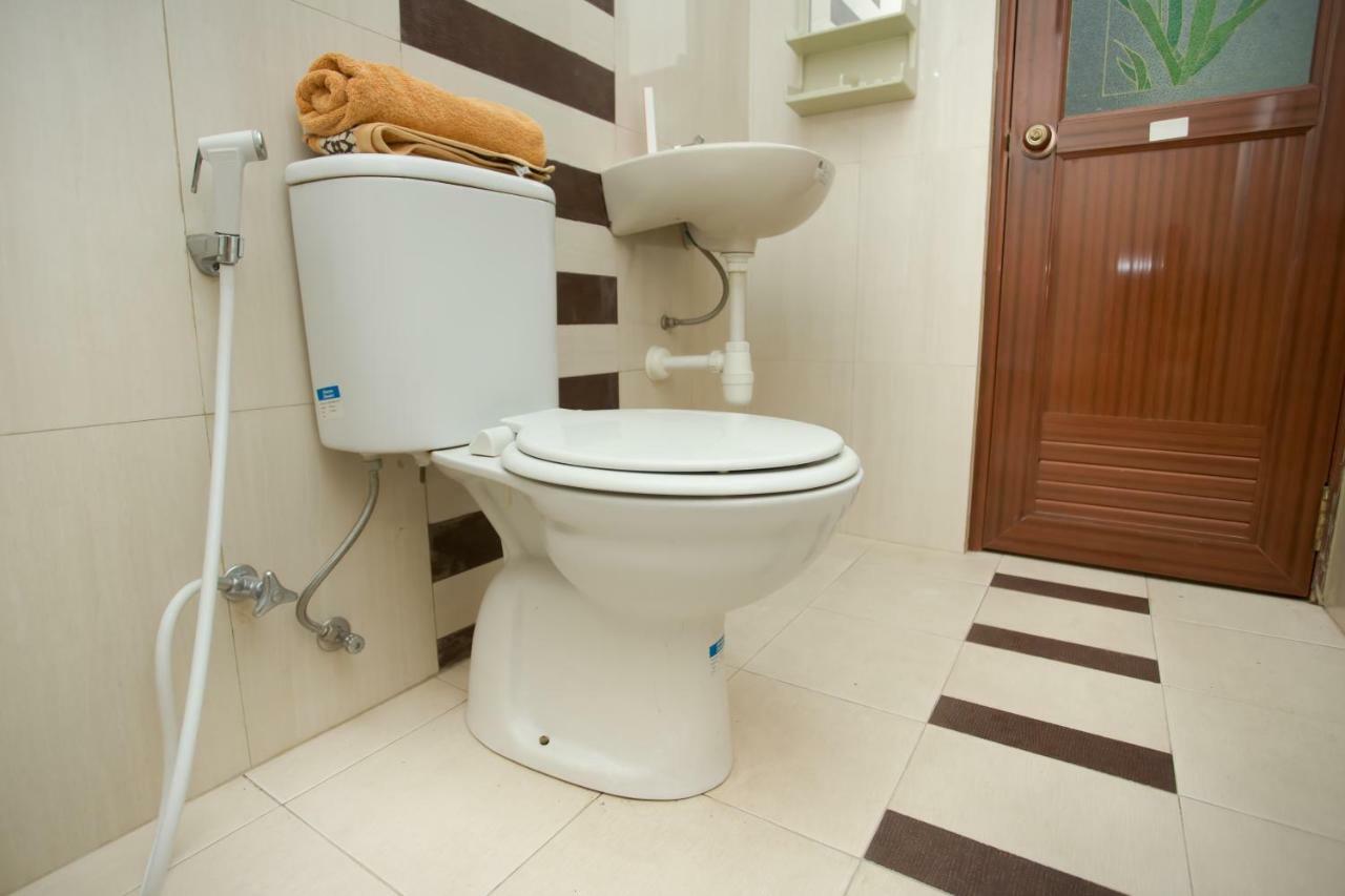 Oyo 850 Lapan Lapan Hotel Banjarmasin  Luaran gambar